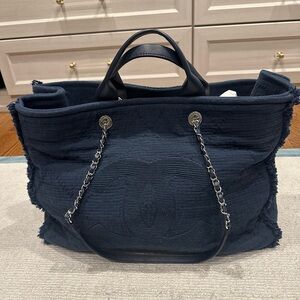 CHANEL Deauville Tote